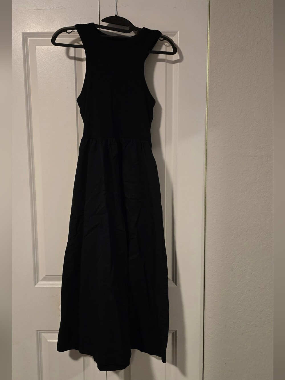 Old Navy Black Sleeveless Maxi Dress With Pockets